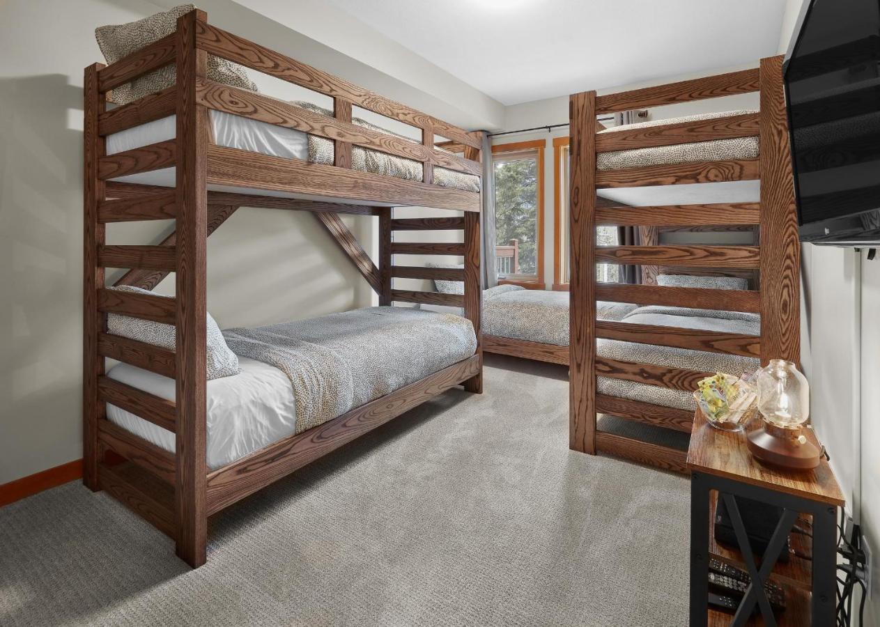 Newly Renovated Grizzly Lodge, Spacious 3Br 2Ba With Open Pool, Hot Tub Canmore Exteriör bild