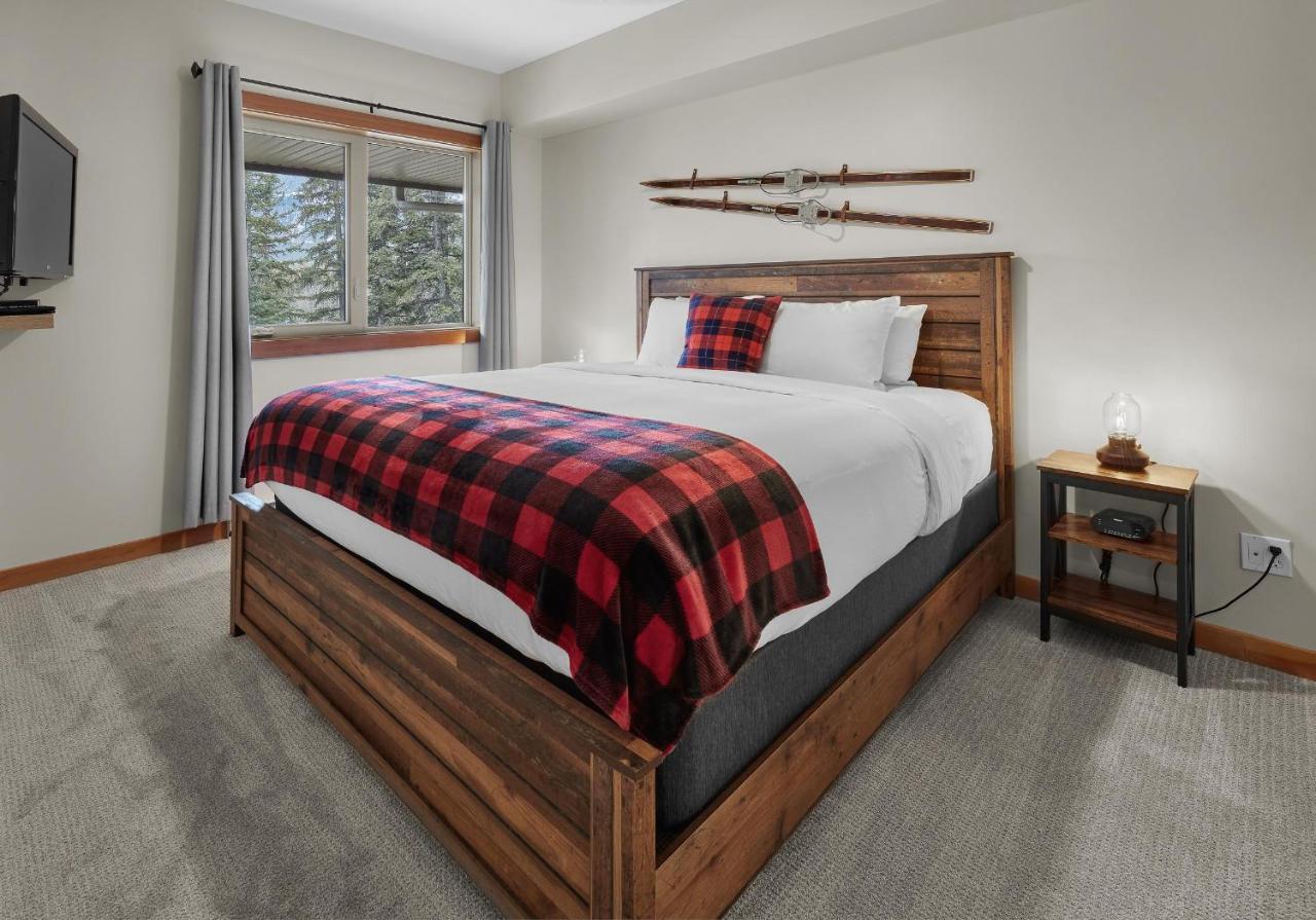 Newly Renovated Grizzly Lodge, Spacious 3Br 2Ba With Open Pool, Hot Tub Canmore Exteriör bild