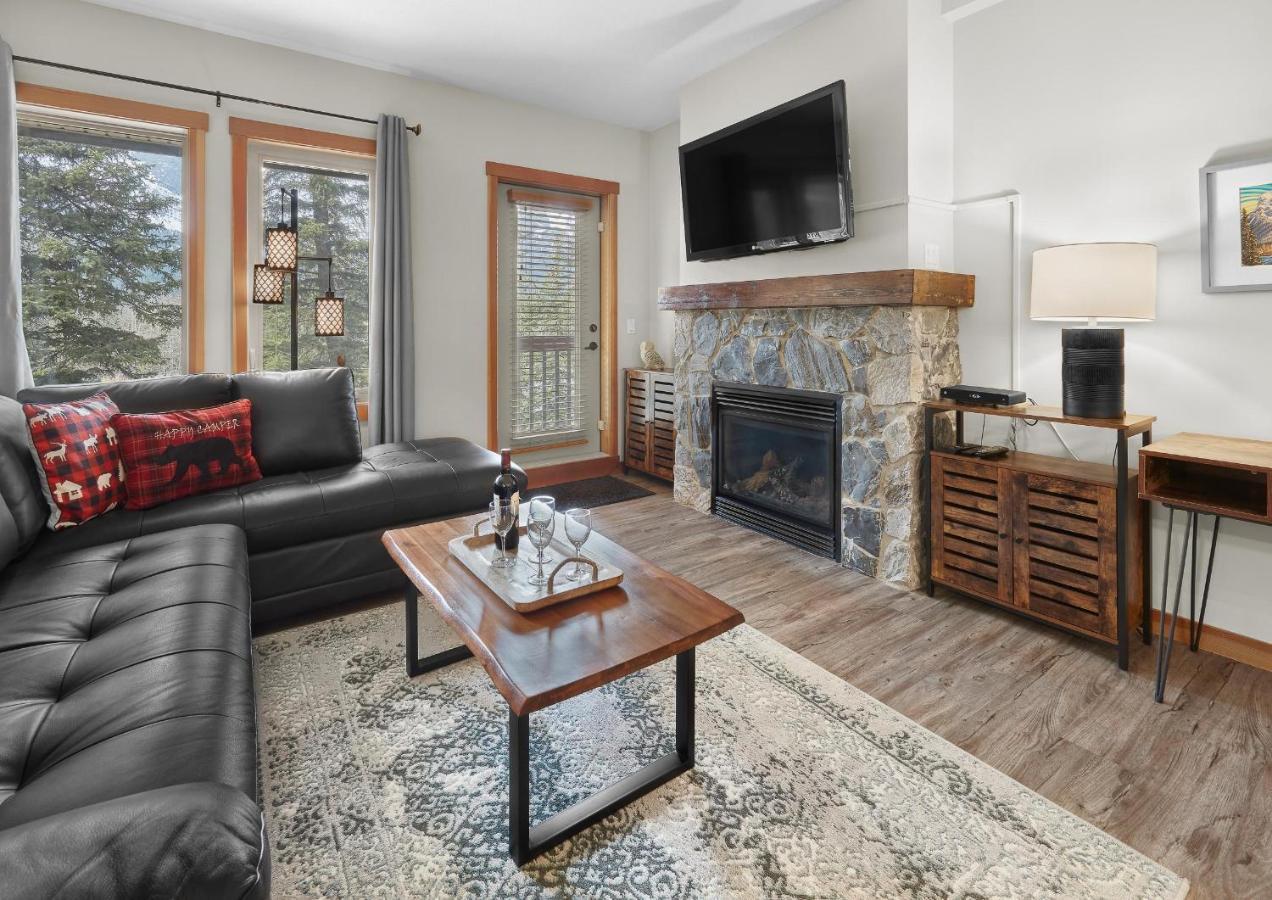Newly Renovated Grizzly Lodge, Spacious 3Br 2Ba With Open Pool, Hot Tub Canmore Exteriör bild