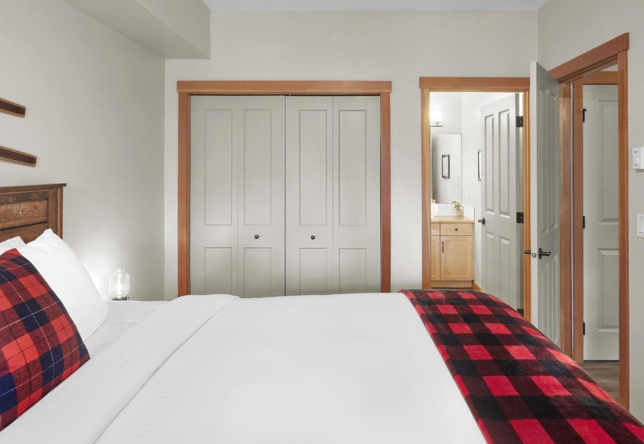 Newly Renovated Grizzly Lodge, Spacious 3Br 2Ba With Open Pool, Hot Tub Canmore Exteriör bild