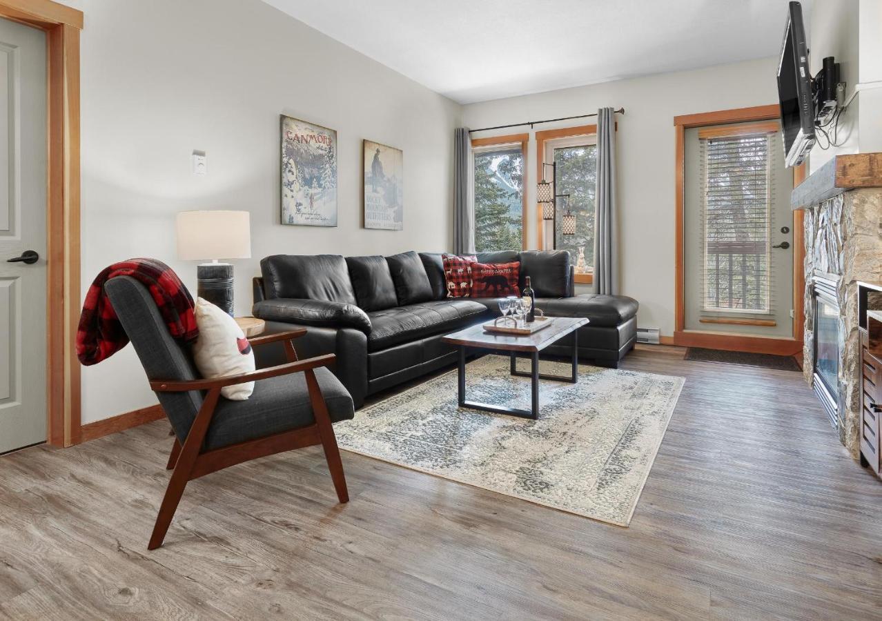 Newly Renovated Grizzly Lodge, Spacious 3Br 2Ba With Open Pool, Hot Tub Canmore Exteriör bild